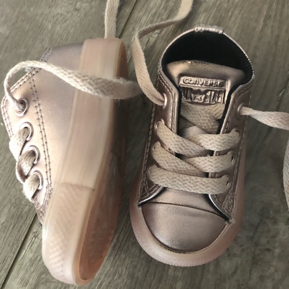 kids rose gold converse